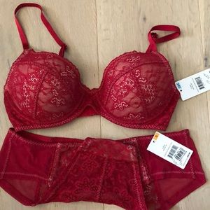 OnGossamer lingerie